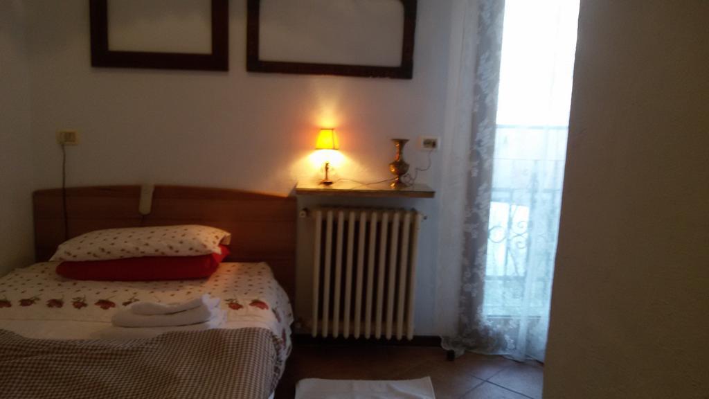 Villa Fiorita Monfalcone Oda fotoğraf