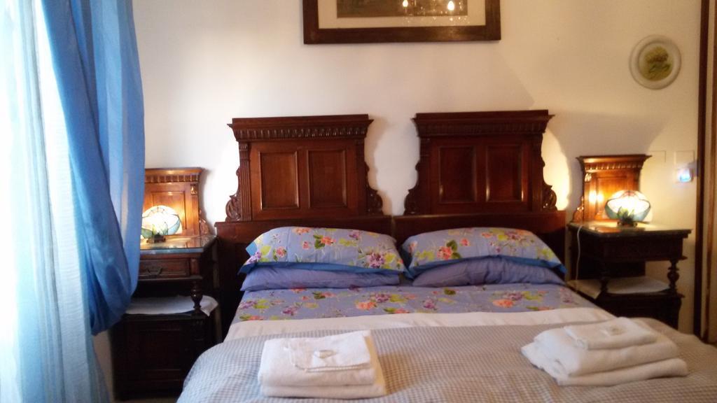 Villa Fiorita Monfalcone Oda fotoğraf
